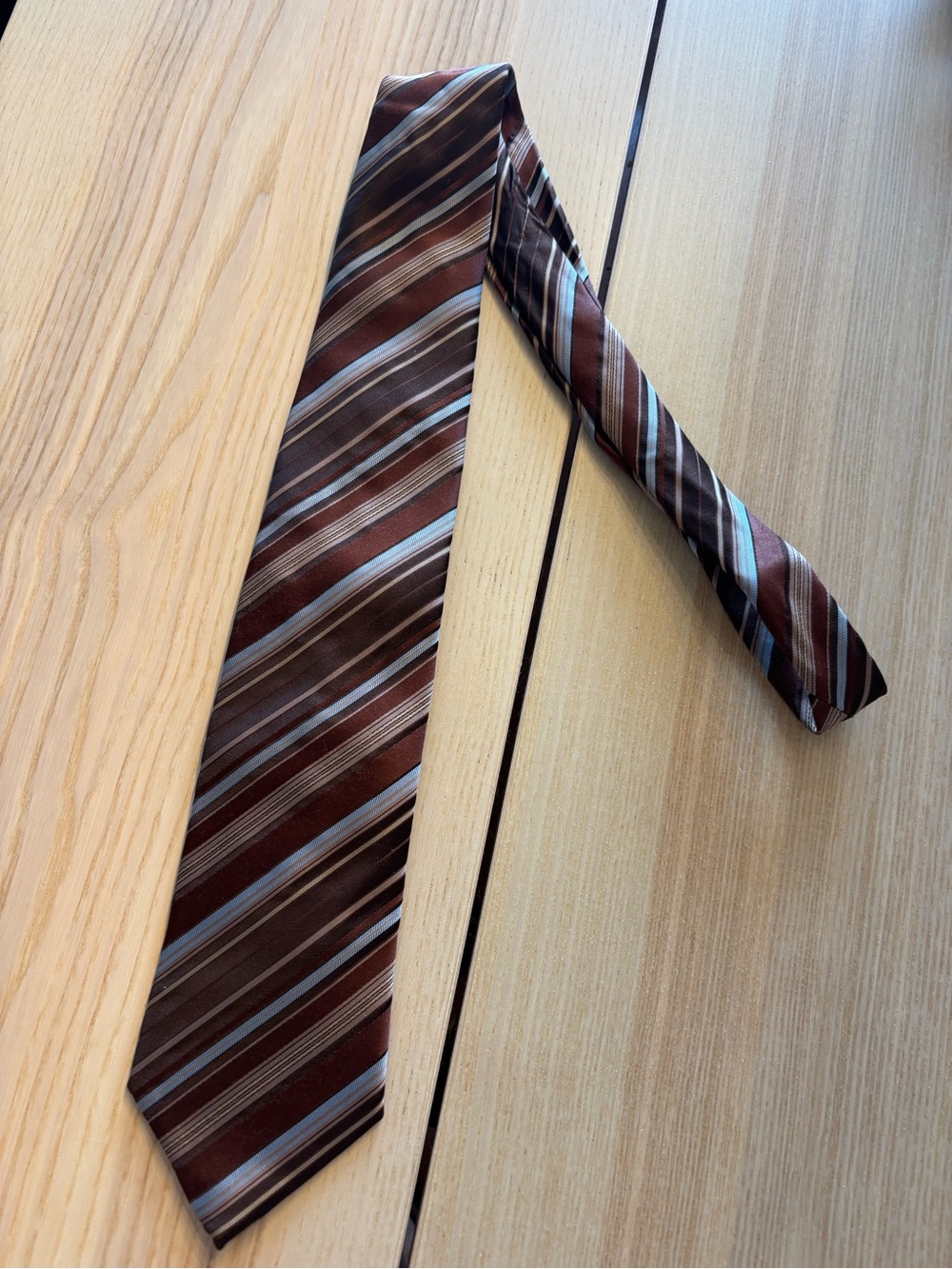 HUGO BOSS 100% Silk tie !
